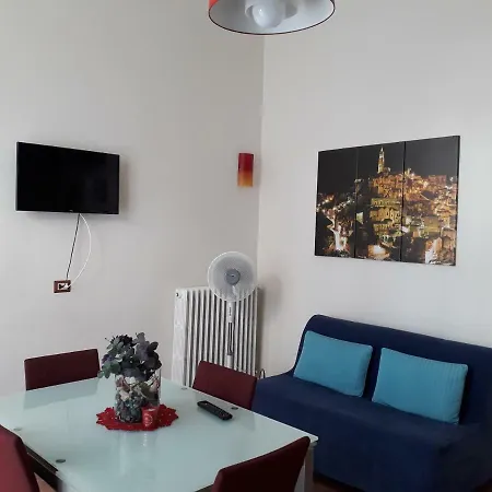 בית נופש Casa Vacanze Rest מטרה